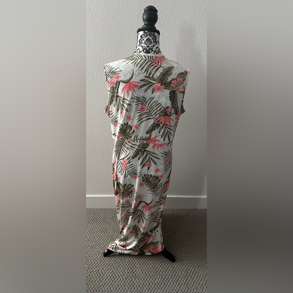 IMAN Black and White Patterned Dress - Picture 7 of 8